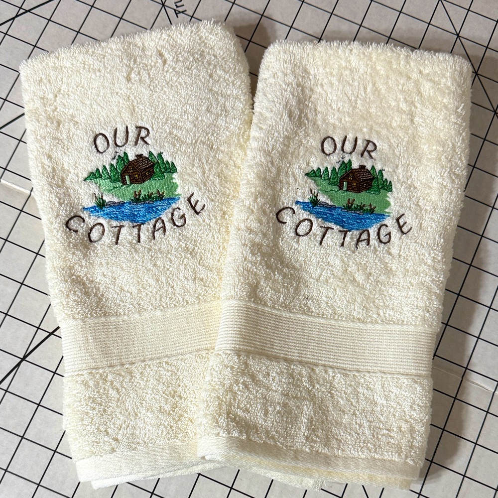 Pair of Vintage-Style “Our Cottage” Hand Towels – Mainstays 100% Cotton